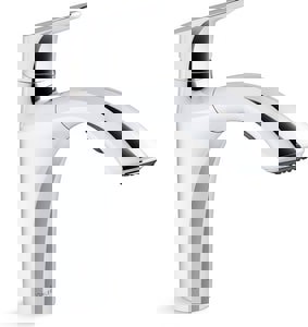 Single Handle Pull Out Kitchen Faucet in Polished Chrome